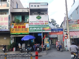 Cửa hàng Gas 128: 128 Hoàng Hoa Thám, Phường 7, Quận Bình Thạnh